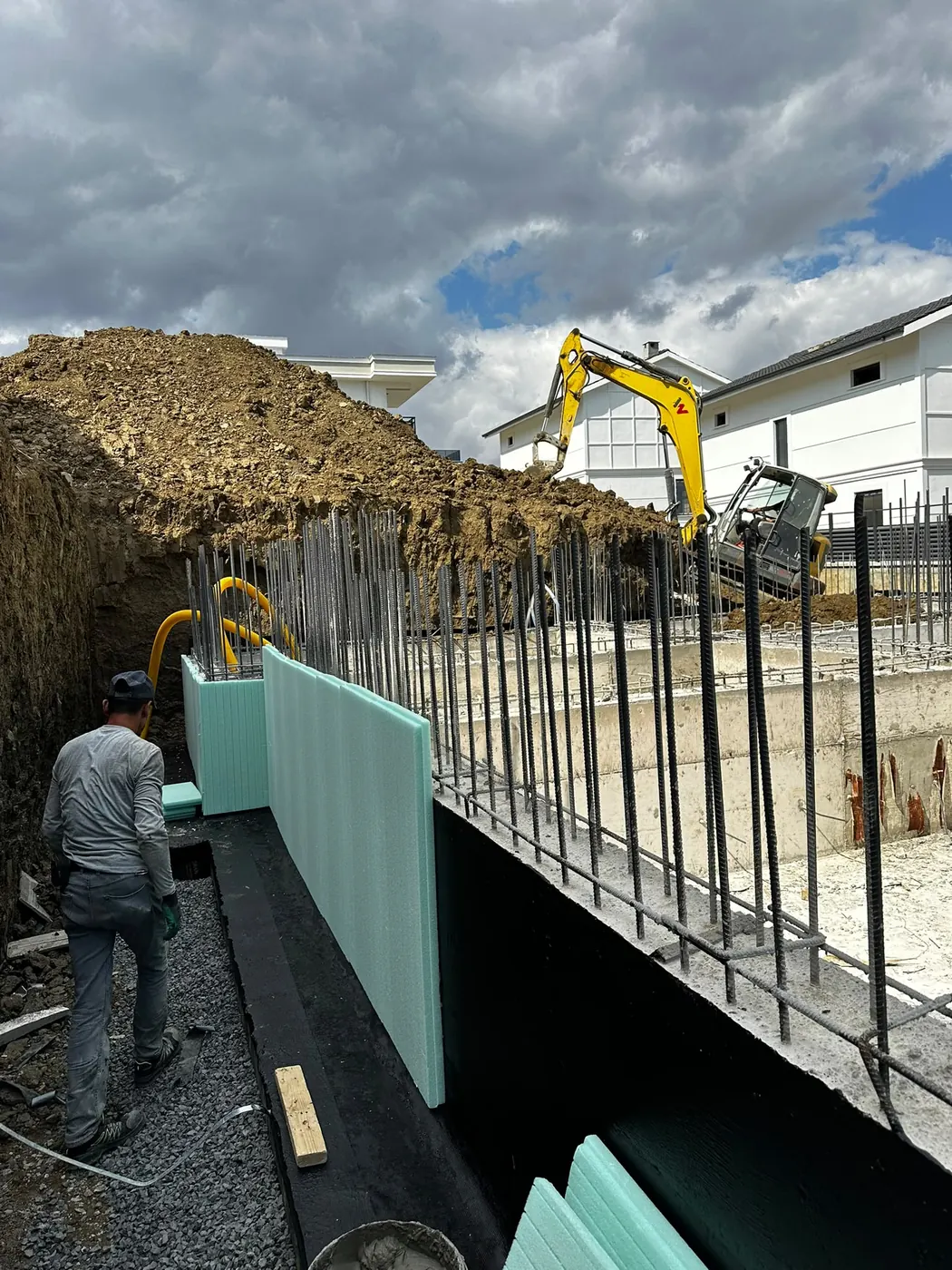 Tekirdağ villa temel çevresi drenaj ve ısı yalıtımı uygulaması