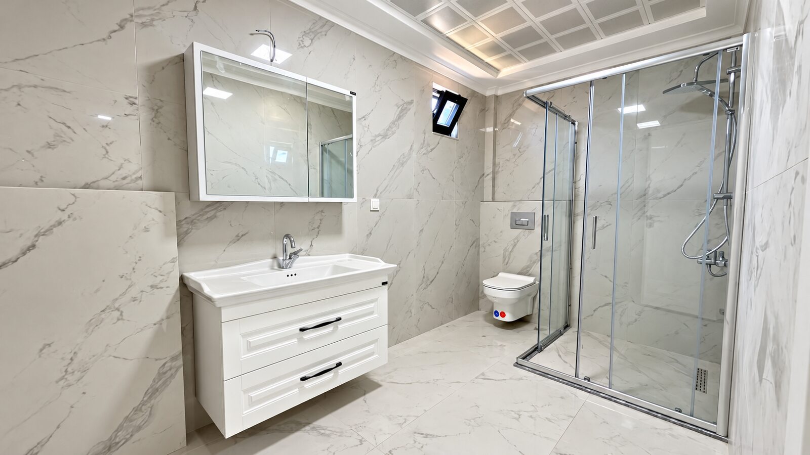 Atatürk Mahallesi satılık villa modern banyo