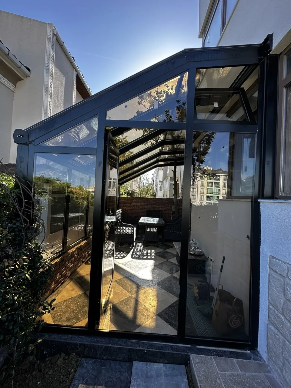 Kentkur villa kış bahçesi uygulamasının gerçek fotoğrafı